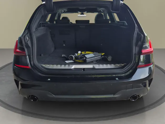 BMW 330e x DriveTouring M Sport Steptronic