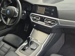 BMW 330e x DriveTouring M Sport Steptronic