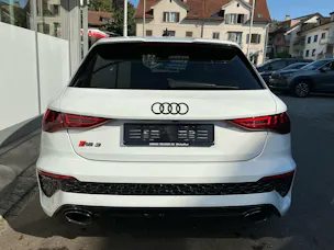 Audi RS3 SPORTBACK 2.5 400 PS TFSI QUATTRO *** ABSOLUTE TOP AUSSTATTUNG & PANORAMAGLASDACH ***
