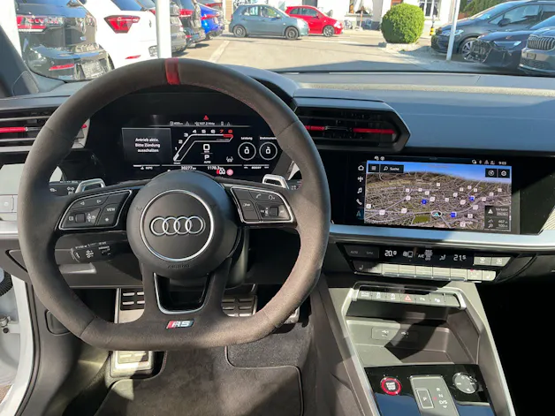 AUDI RS3 SPORTBACK 2.5 400 PS TFSI QUATTRO *** ABSOLUTE TOP AUSSTATTUNG & PANORAMAGLASDACH ***