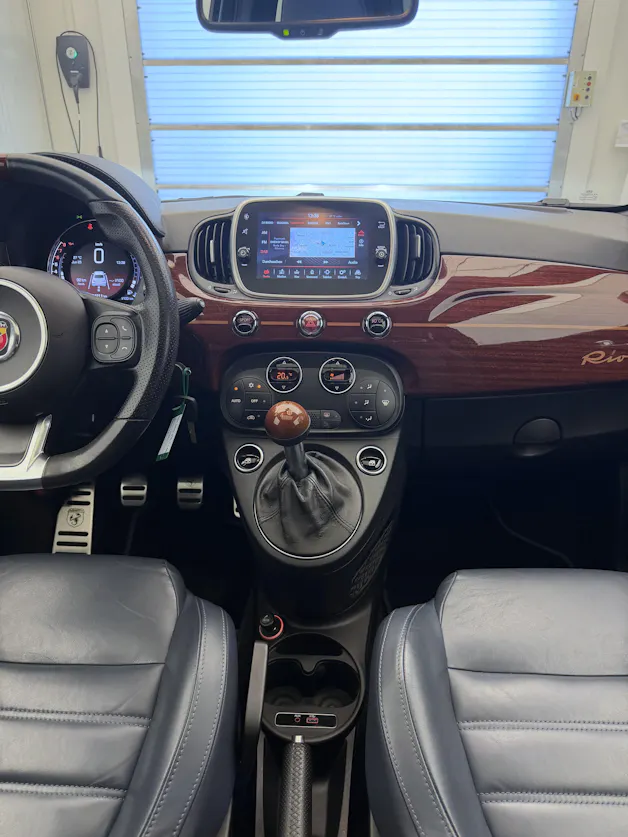 Fiat 695 1.4 16V Turbo Abarth Rivale