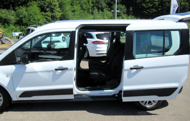 Ford Grand Tourneo Connect 1.5 EcoBlue Trend Automat