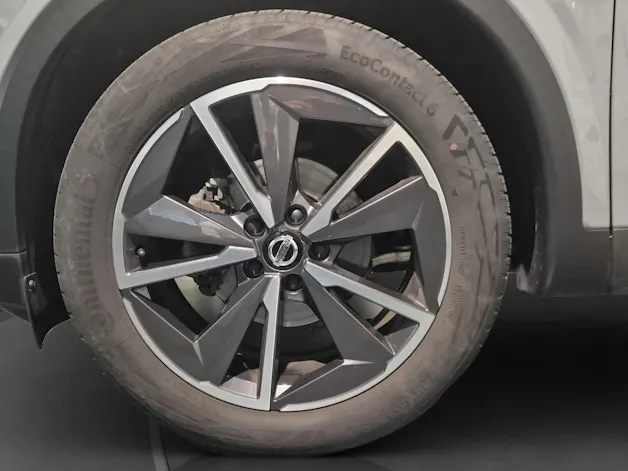 Nissan Qashqai 1.3 DIG-T MHEV Tekna Xtronic 4x4