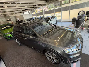 Audi Q7 55 TFSI S Line quattro | CH | NP: 150K | Alle Service | AHK | Pano | Standhei. | Matrix | 22" | 7 Sitzer |