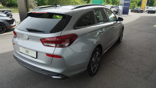 Hyundai i30 W 1.5 T-GDi AmpliaDCT