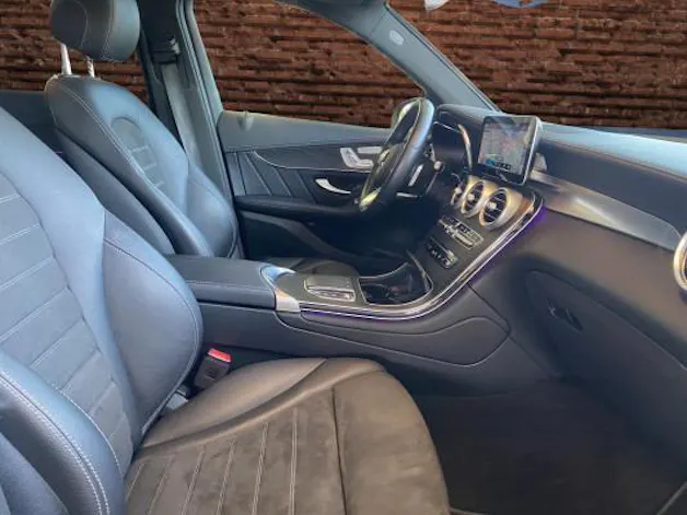 Mercedes-Benz GLC 300 de AMG Line 4M A