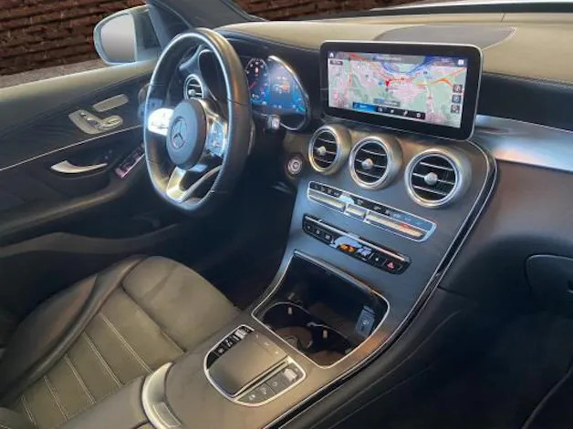 Mercedes-Benz GLC 300 de AMG Line 4M A
