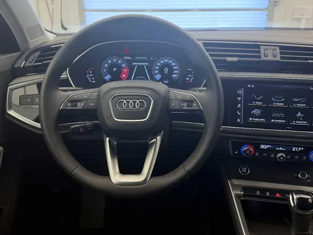 Audi Q3 45 TFSI S line quattro S-tronic