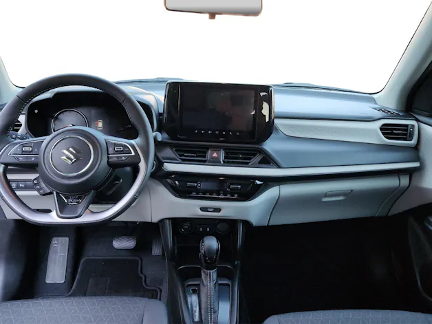 Suzuki Swift 1.2 Sakura Hybrid