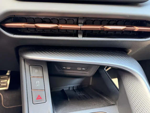 Cupra Terramar 2.0 TSI 195 kW 4Drive VZ *** 360° KAMERA & HEAD UP ***