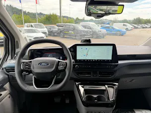 Ford Tourneo Bus 340 L1H1 PHEV Active