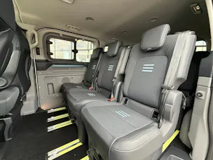 Ford Tourneo Bus 340 L1H1 PHEV Active
