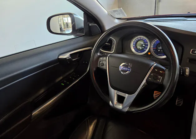 Volvo V60 3.0 T6 R-Design AWD