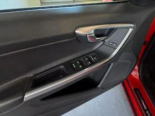 Volvo V60 3.0 T6 R-Design AWD