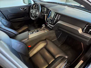 Volvo XC60 2.0 T6 R-Design AWD