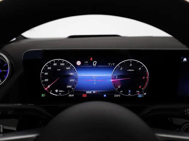 Mercedes-Benz GLA 220d 4Matic 8G-DCTSwiss Star