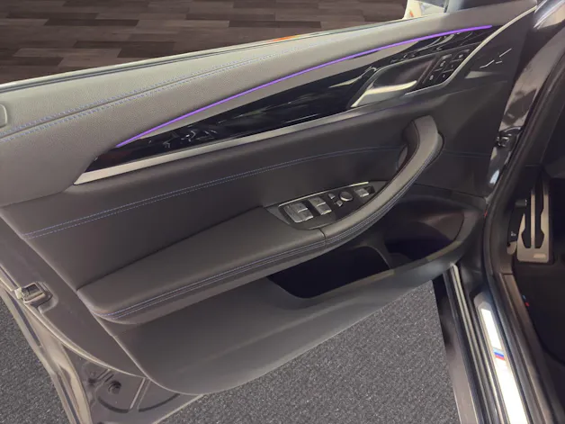 BMW iX3 IMPRESSIVE
