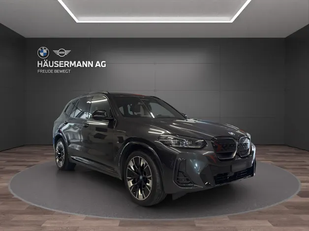 BMW iX3 IMPRESSIVE
