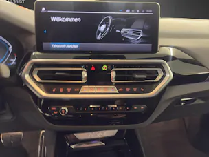 BMW iX3 IMPRESSIVE