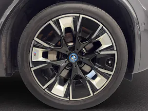 BMW iX3 IMPRESSIVE