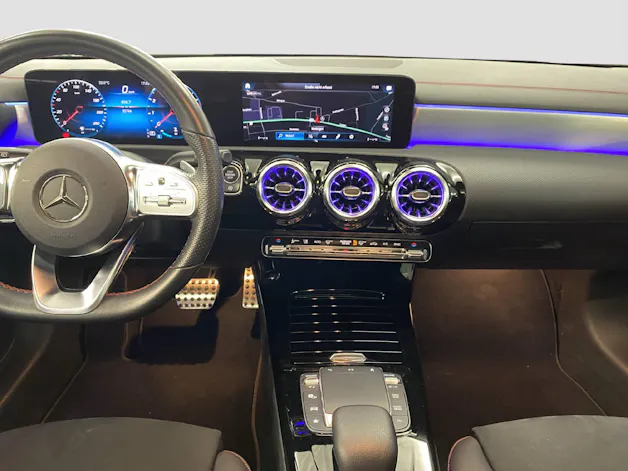 Mercedes-Benz CLA 200 AMG Line Shooting Brake