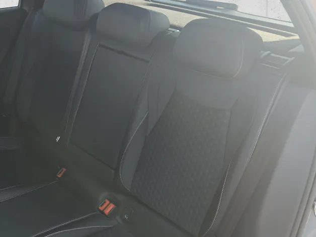 VW T-Roc 1.5 eTSI mHEV R-Line DSG