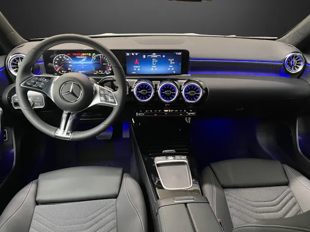 Mercedes-Benz A 250 e Kompaktlimousine with EQ Hybrid