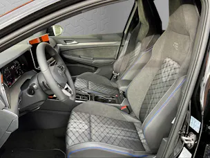 VW Golf Variant 1.5 eTSI mHEV R-Line