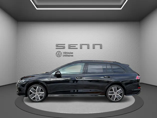 VW Golf Variant 1.5 eTSI mHEV R-Line