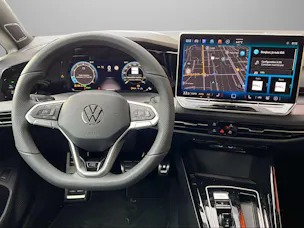 VW Golf Variant 1.5 eTSI mHEV R-Line