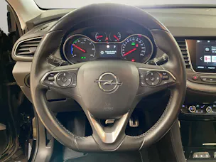 OPEL Grandland X 1.6 Hybrid4 Ultimate Automatik