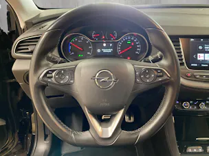 Opel Grandland X 1.6 Hybrid4 Ultimate Automatik