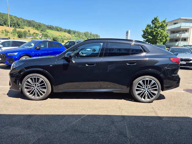 BMW iX2 xDrive 30 M Sport Pro