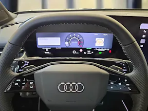 Audi Q3 SUV e-hybrid 200 kW S tronig Daytonagrau Perleffekt