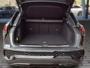 Audi Q3 SUV e-hybrid 200 kW S tronig Daytonagrau Perleffekt