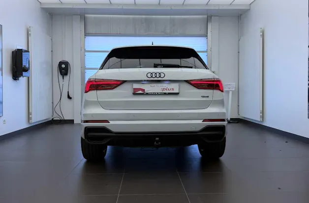 Audi Q3 45 TFSI S line quattro S-tronic