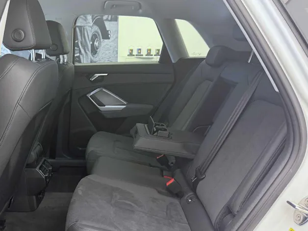 Audi Q3 45 TFSI S line quattro S-tronic