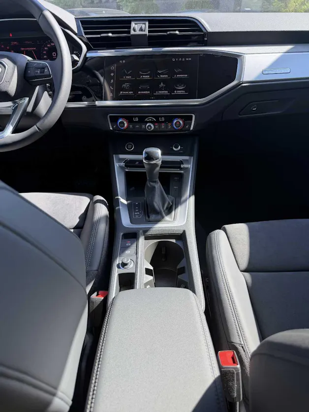 Audi Q3 45 TFSI S line quattro S-tronic