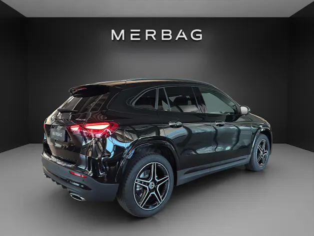Mercedes-Benz GLA 250 4Matic Swiss Star