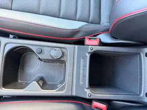 VW Golf 2.0 TSI 265PS GTI *** NEUSTES MODEL*** BLACK STYLE MIT LEDERPAKET VIENNA ***