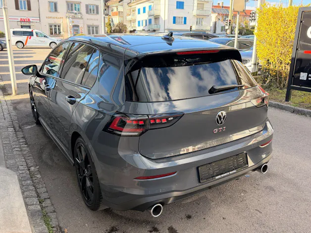 VW Golf 2.0 TSI 265PS GTI *** NEUSTES MODEL*** BLACK STYLE MIT LEDERPAKET VIENNA ***