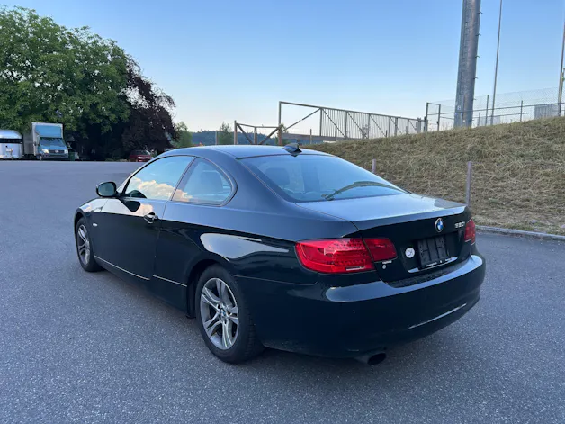BMW 320i Coupé
