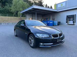 BMW 320i Coupé