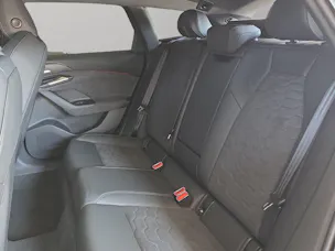 Audi A6 Avant e-tron quattro