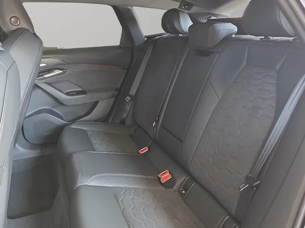 Audi A6 Avant e-tron quattro