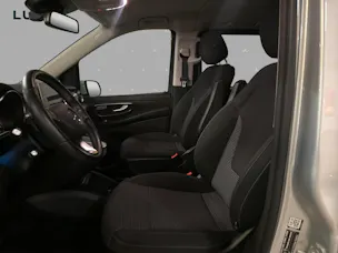 Mercedes-Benz V 250 d lang 4M / Sport / AHK 2500 kg / 360 Grad Kamera