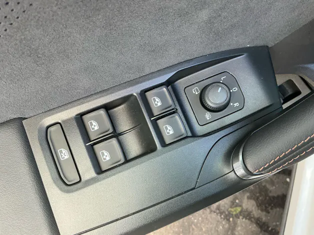 Cupra Formentor VZ 2.0 TSI 333PS 4Drive *** PANORAMADACH & 5 JAHRE CUPRA GARANTIE ***