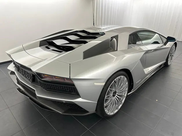 Lamborghini Aventador S LP740-4 Coupé E-Gear