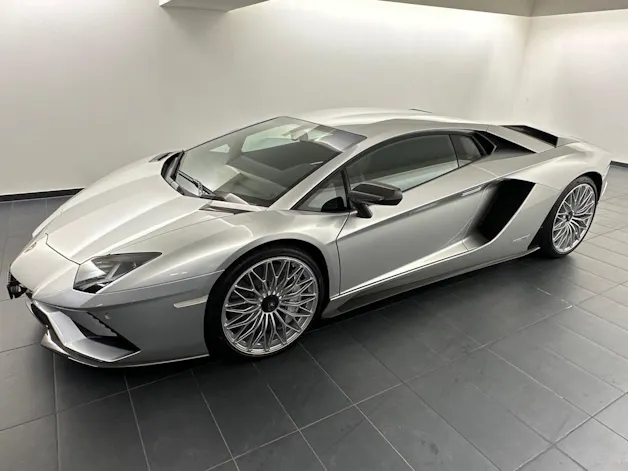Lamborghini Aventador S LP740-4 Coupé E-Gear