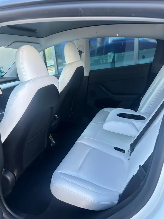 Tesla Model Y Long Range D